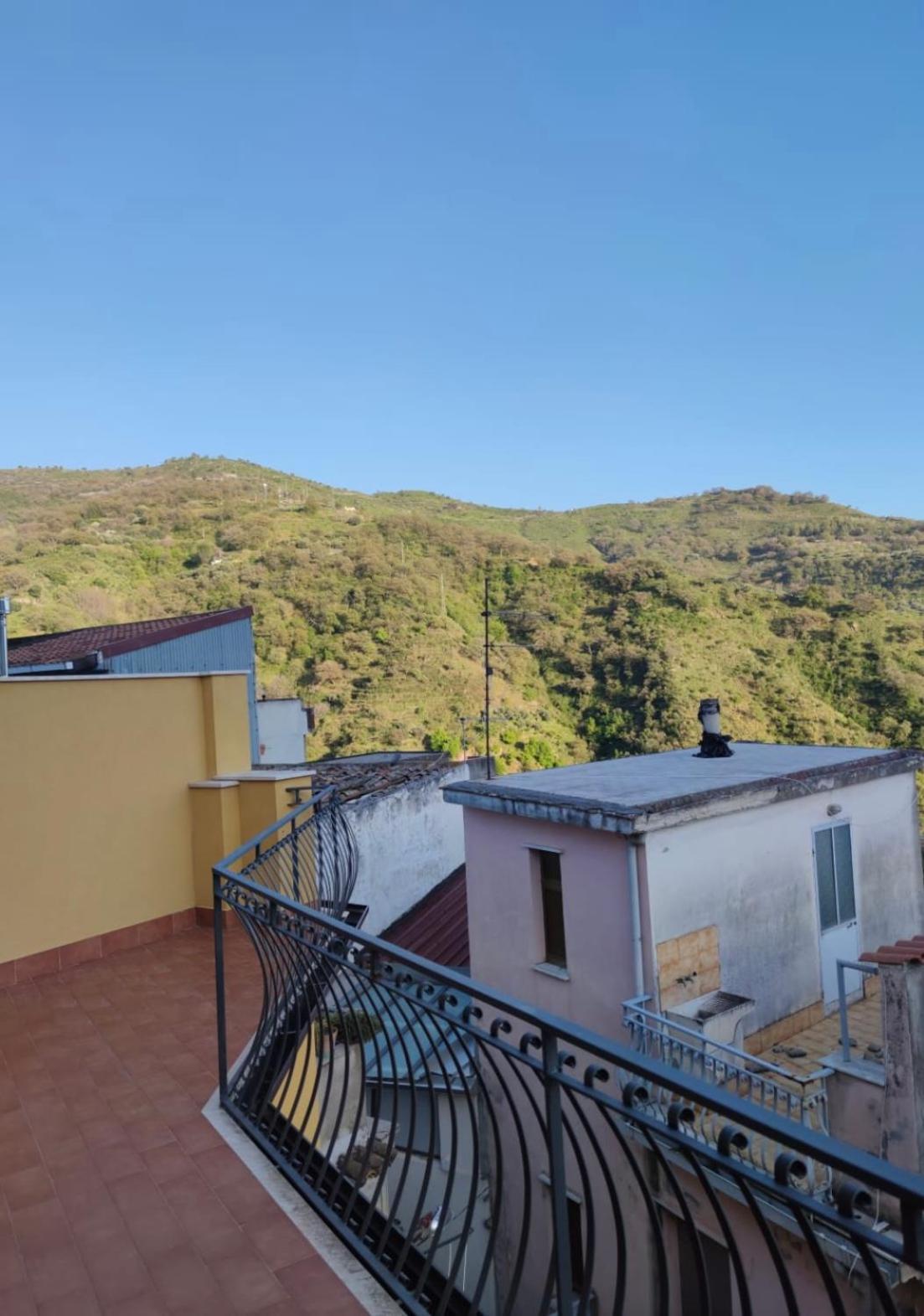 Cottage Gole Alcantara Pafumi Graniti Exterior foto